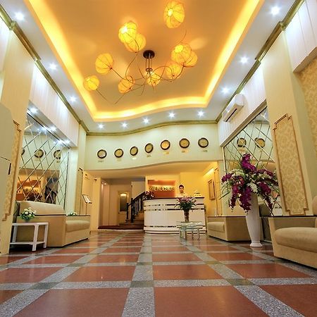 Hanoi Royal Palace Hotel 2 Dış mekan fotoğraf
